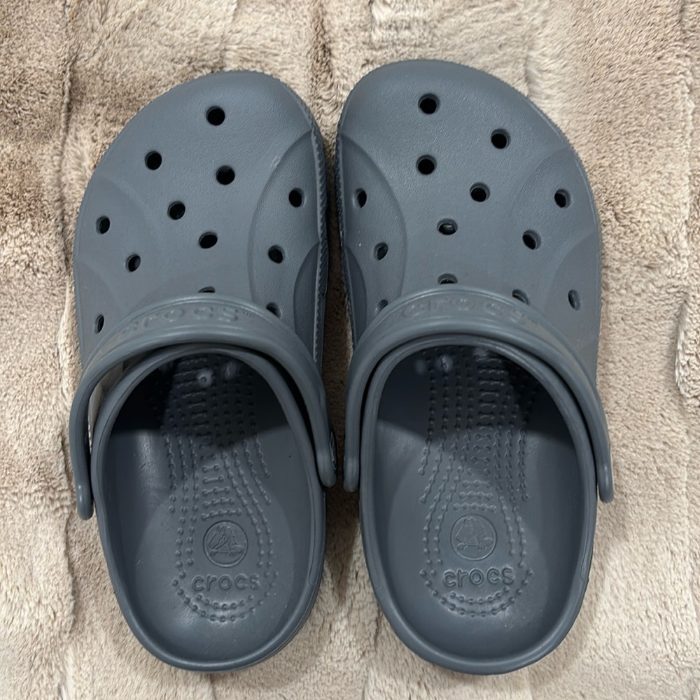 Crocs size 2 Youth